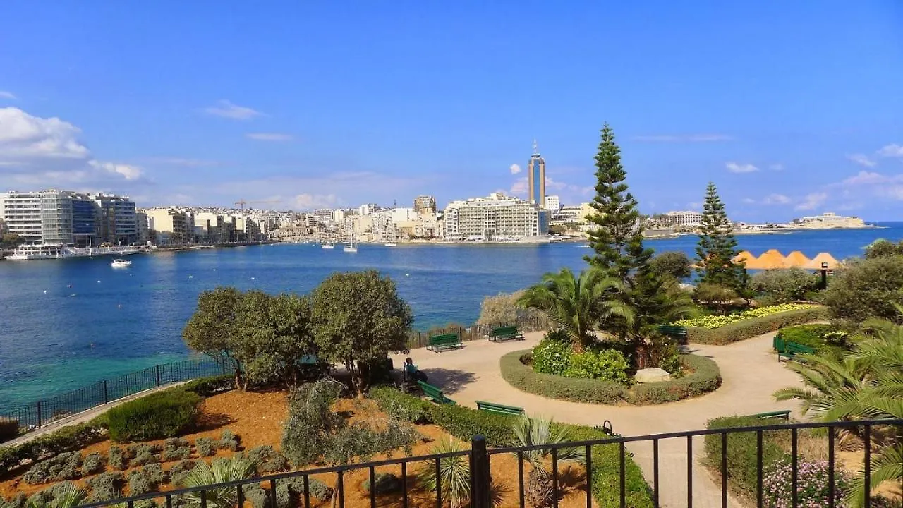 Trendy 3 Bedroom Apartment In Sliema Center Malta