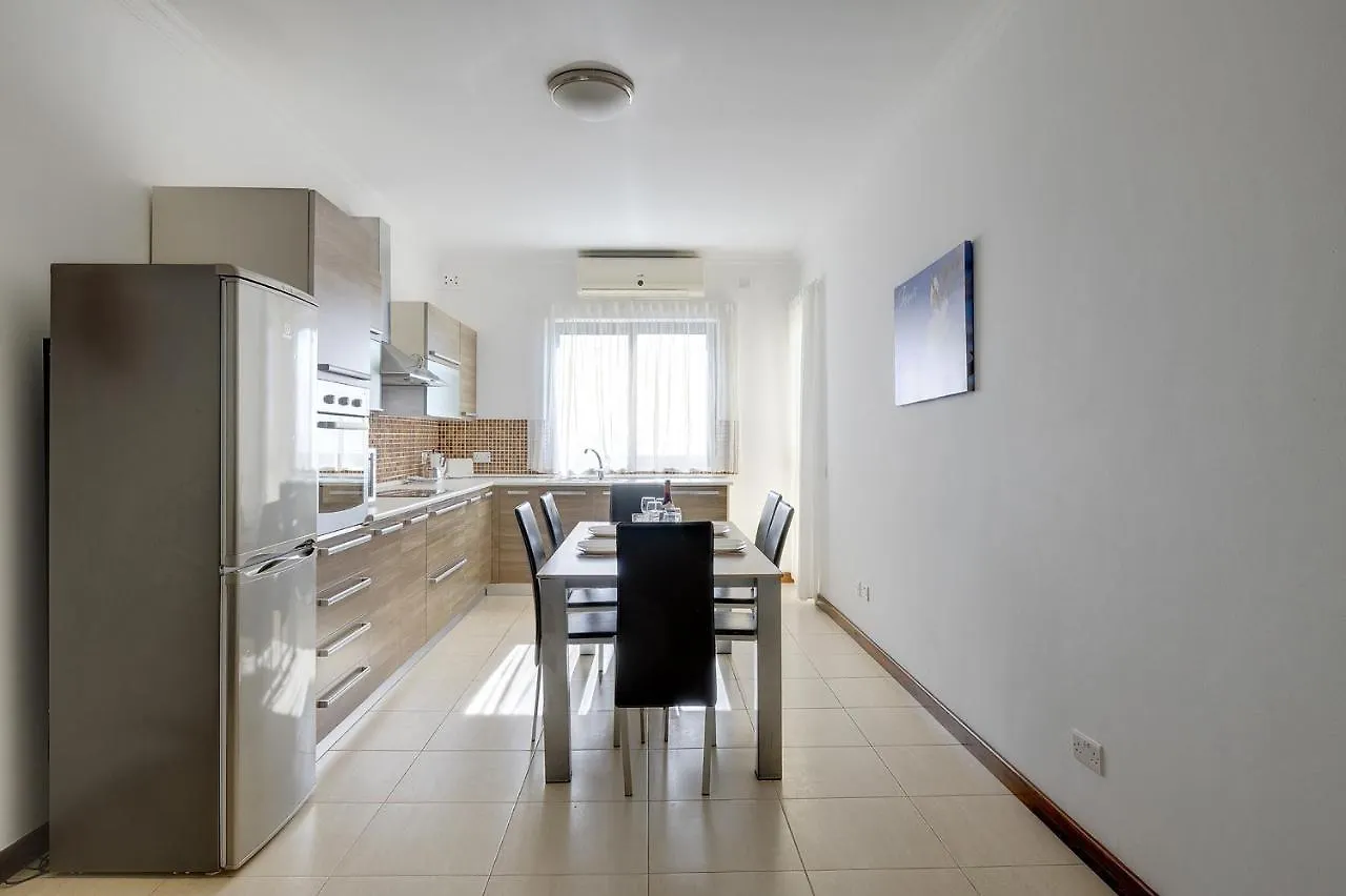 Trendy 3 Bedroom Apartment In Sliema Center