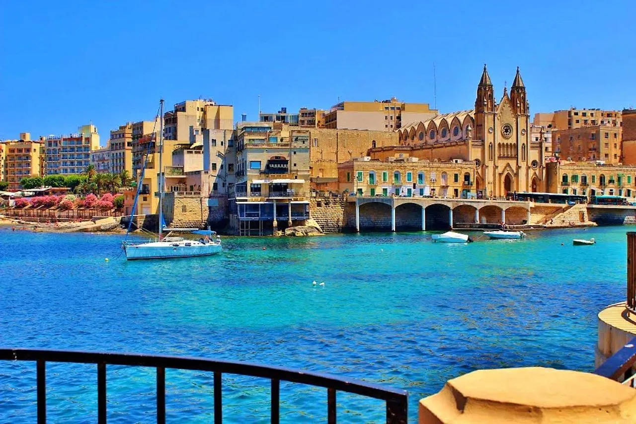 Trendy 3 Bedroom Apartment In Sliema Center 0*,