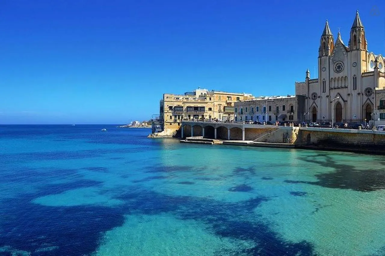 Trendy 3 Bedroom Apartment In Sliema Center