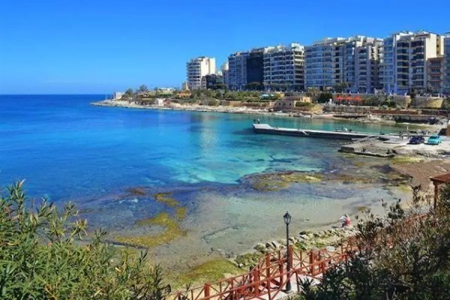 Trendy 3 Bedroom Apartment In Sliema Center
