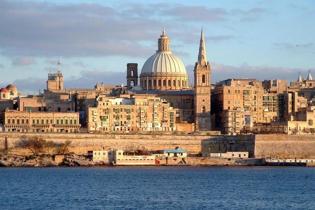 Trendy 3 Bedroom Apartment In Sliema Center