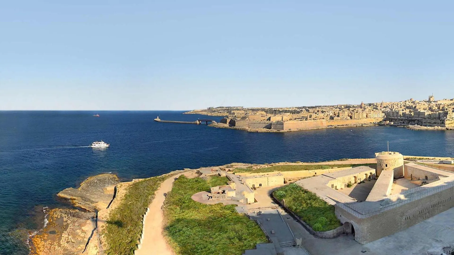 Trendy 3 Bedroom Apartment In Sliema Center