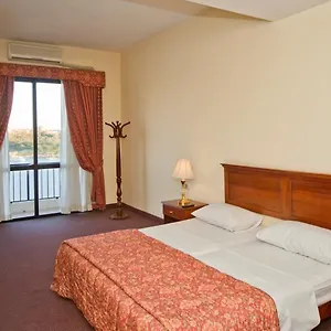 3* Hotell By St